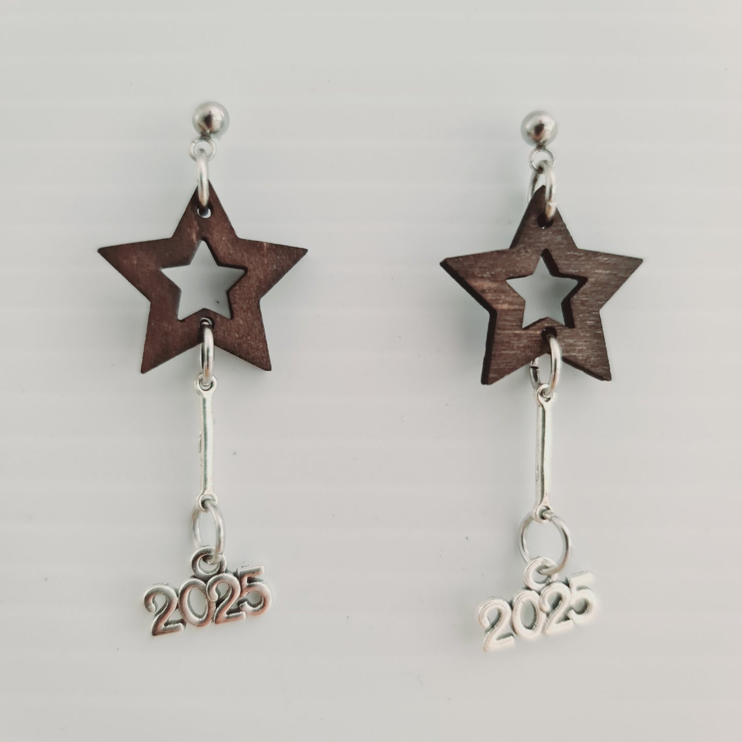 Open Star 1 Earrings "New Year 2025"